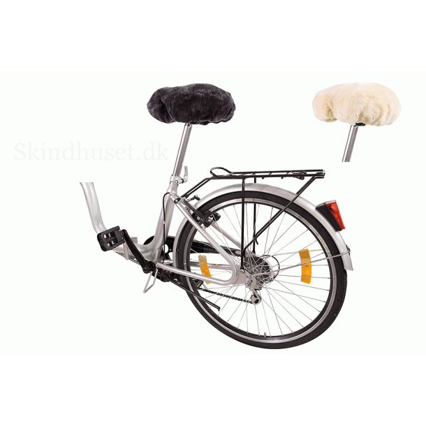 Bicycle saddle cover in lamb pelt