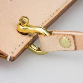 Solid Brass Horseshoe Shackles