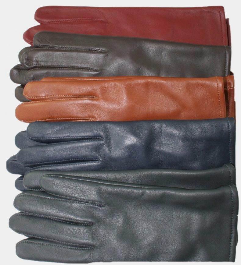 Glove in lambskin with lining of acrylic