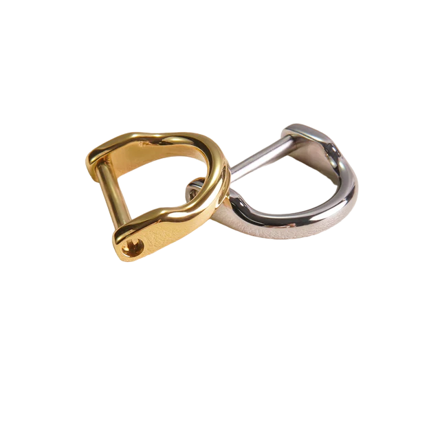 BAGUE EN FORME DE FER  CHEVAL AVEC GOUPILLE  VIS