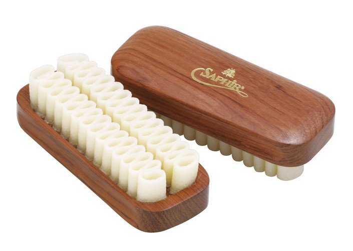 Brosse crpe naturelle pour daim et nubuck - manche en bois exotique - Saphir Mdaille d'or