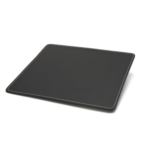 MOUSEPAD BLACK WITH WHITE STITCHING 20 X 20 cm.