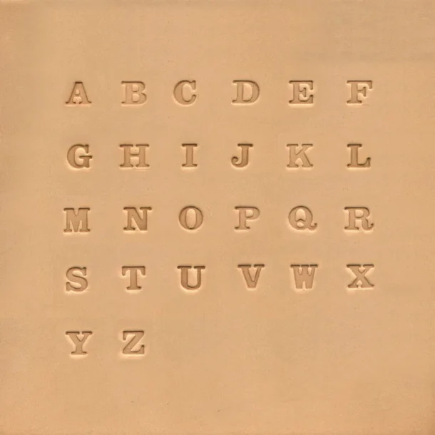 Leren alfabetset 6,5 mm "Serif"