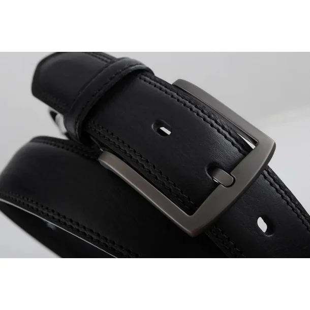 Classic 35 mm belt in vegetable-tanned Italian leather.