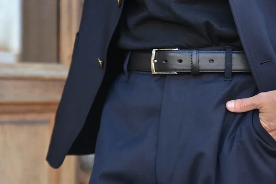 Eksklusiv Klassisk 35 mm lrbelte i vegetabilsk garvet italiensk skinn.