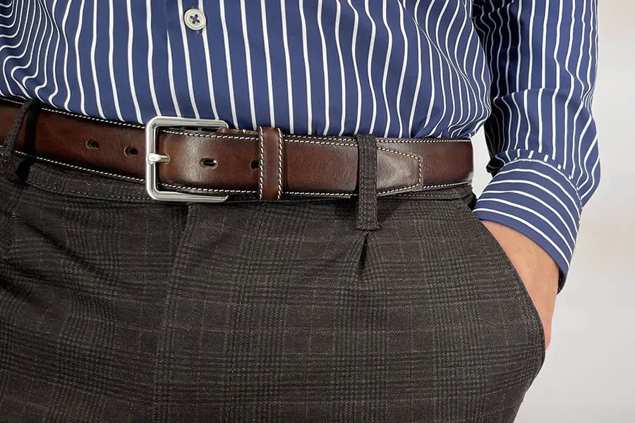 Klassiskt 35 mm lderblte i vegetabiliskt garvat italienskt lder.