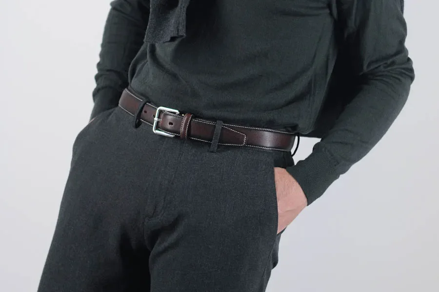 Klassiskt 35 mm lderblte i vegetabiliskt garvat italienskt lder.