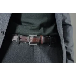 Classic 35 mm belt in vegetable-tanned Italian leather.