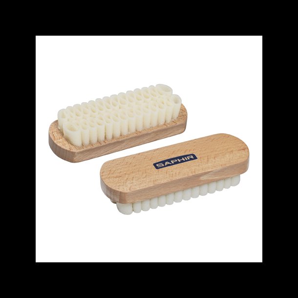Natural crepe brush for suede and nubuck. wood handle - Saphir