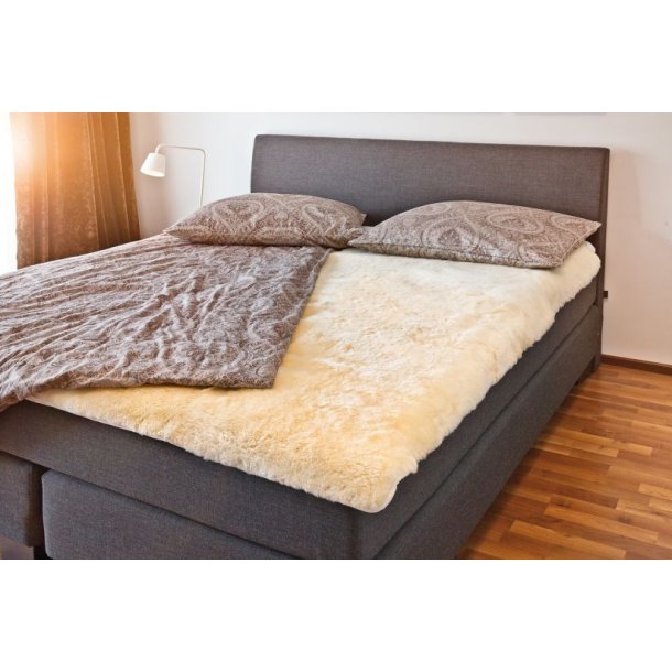 Comfort Lambskin Bed Underlay