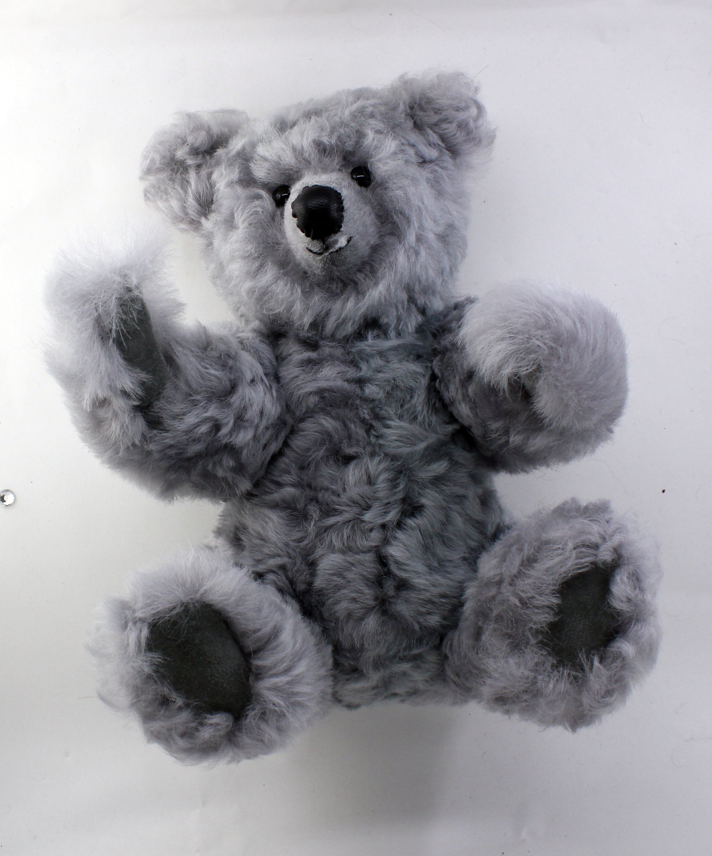 Teddybeer gemaakt van echt bont 32cm hoog