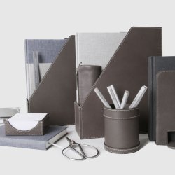 Organizer  31 x 25 x 9 cm.