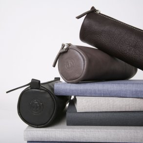 Federmppchen aus Leder 20 X 6 cm. 