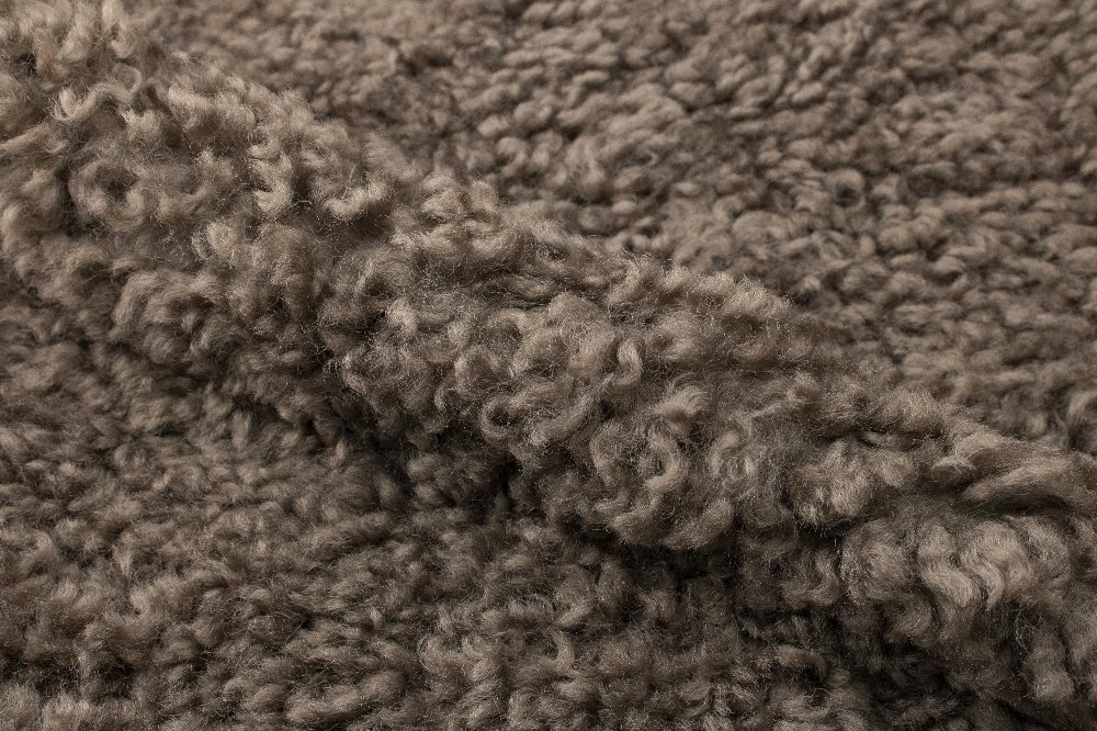 Upholstery lamb approx 10 sqf