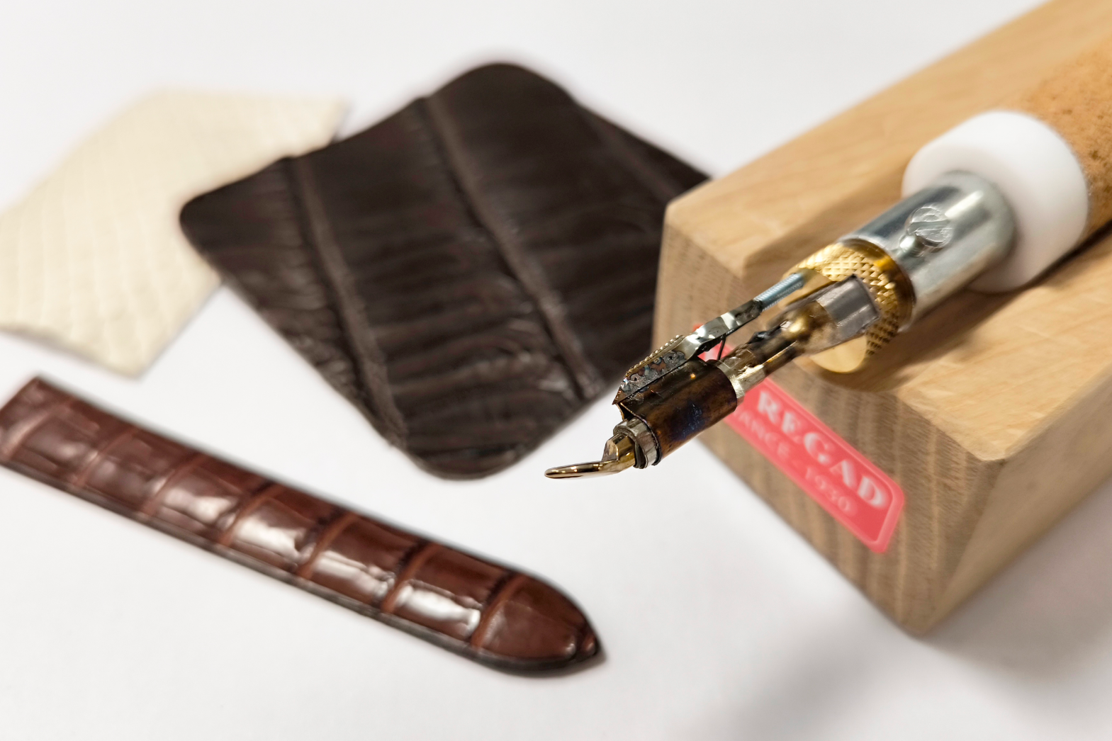 SFN Tool ironing reptile leather