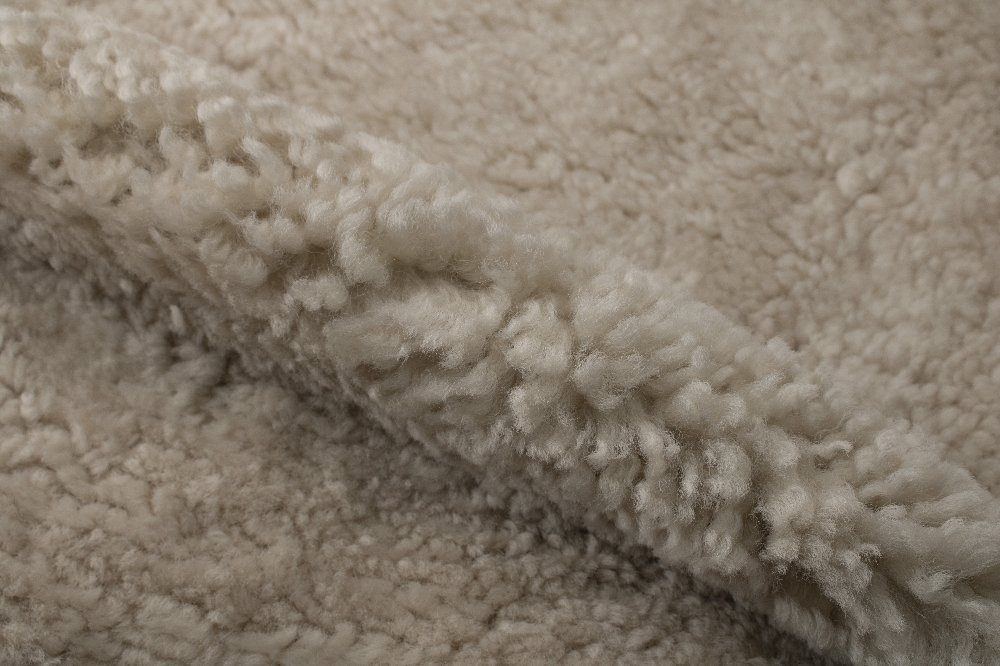 Upholstery lamb approx 10 sqf