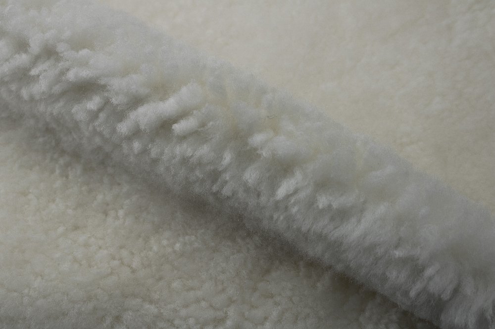 Upholstery lamb approx 10 sqf