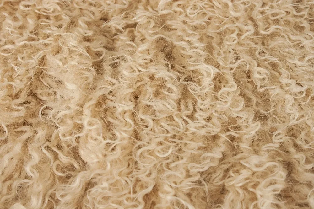 Tibetansk lammplatta - ca. 110x60cm