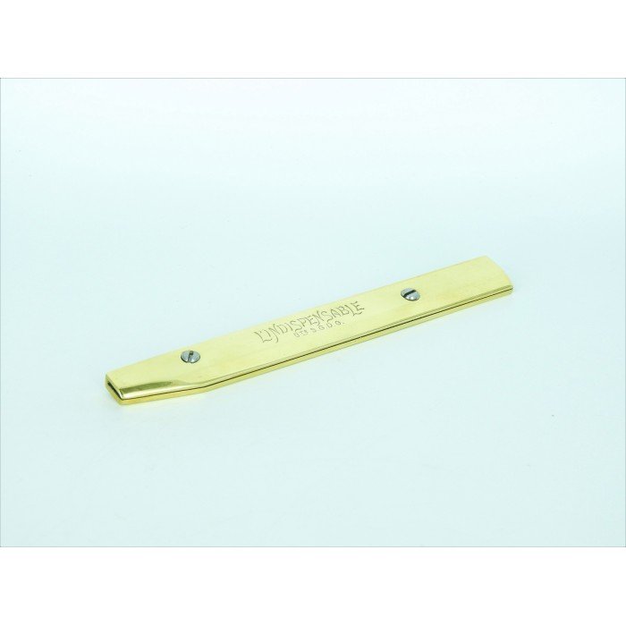 Couteau plat et fourreau en laiton 