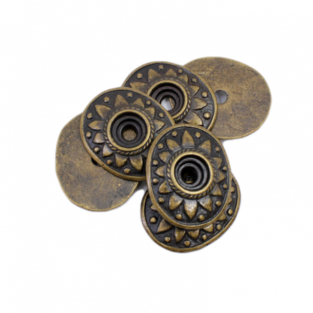 Concho gammel messing 3x2,5cm m / 3mm hull