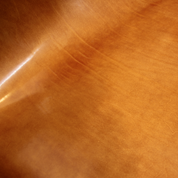 Blankleder hals "Dash" 2,4-2,8 mm Cognac 18,00 sqf / 1,67 m2