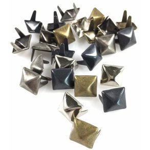 Pyramide spots - nikkel eller messing