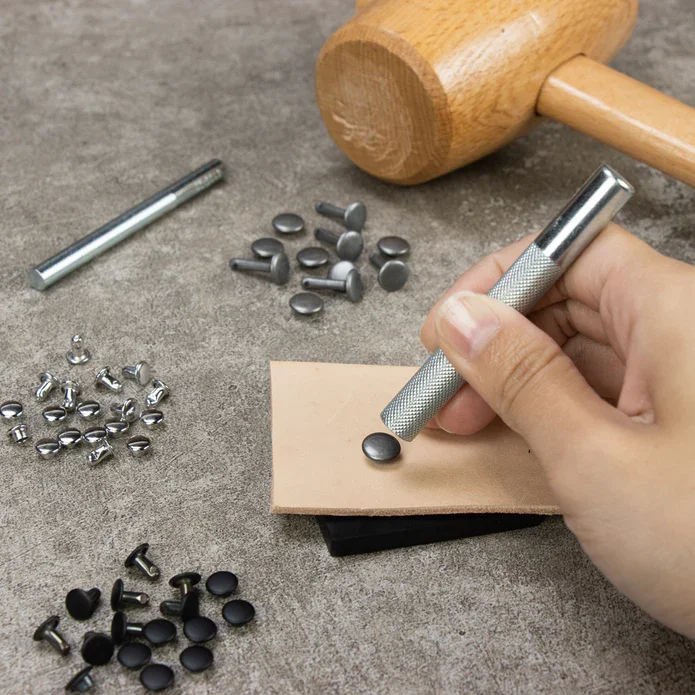 Dekorative nitter med dobbelt kappe 100 stk