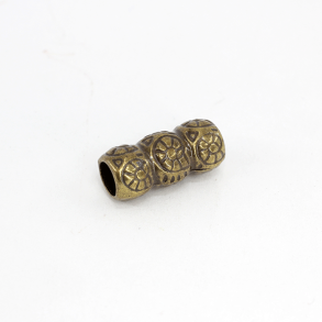 Perle Nr. 4 - 5,5 mm Loch 20 mm lang