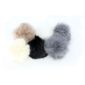 Pompon i ræv ca 9-10cm med snor