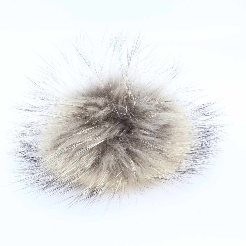 Pompon en fourrure de raton-laveur Finlandais avec bouton-poussoir - Approx. 12cm 