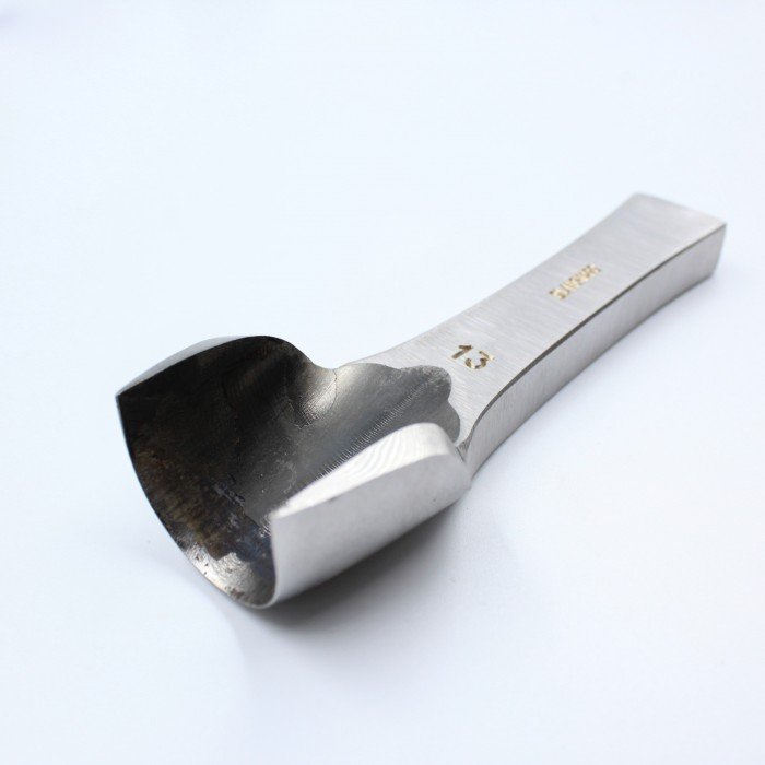 Strap end punch round point  - Riem eindpons rond punt  - Blanchard