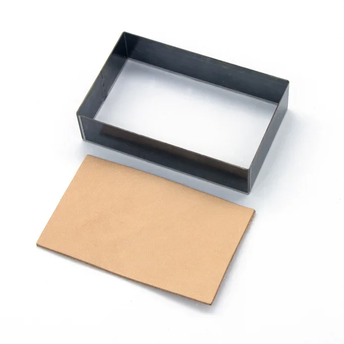 Kortholder utstanset