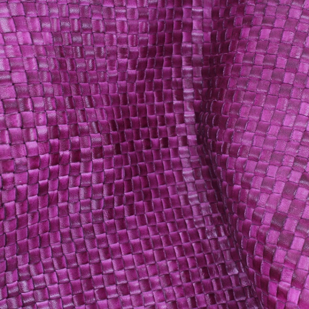 Woven leather 1,8mm - 44cm wide Pink 100cm